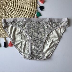 Victoria's Secret Stretch Cotton Bikini Panty Feather Lilac Toile Small NEW